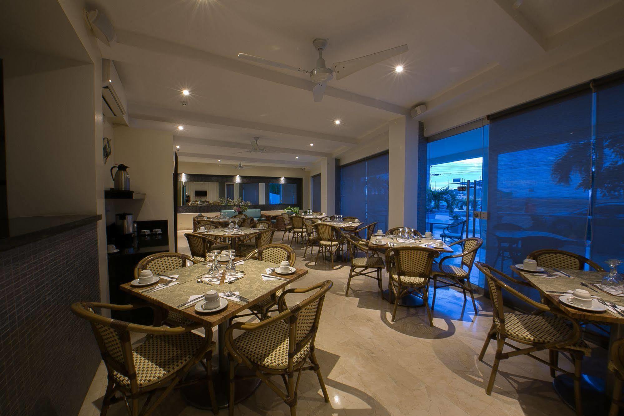 Summer Frente Al Mar Hotel