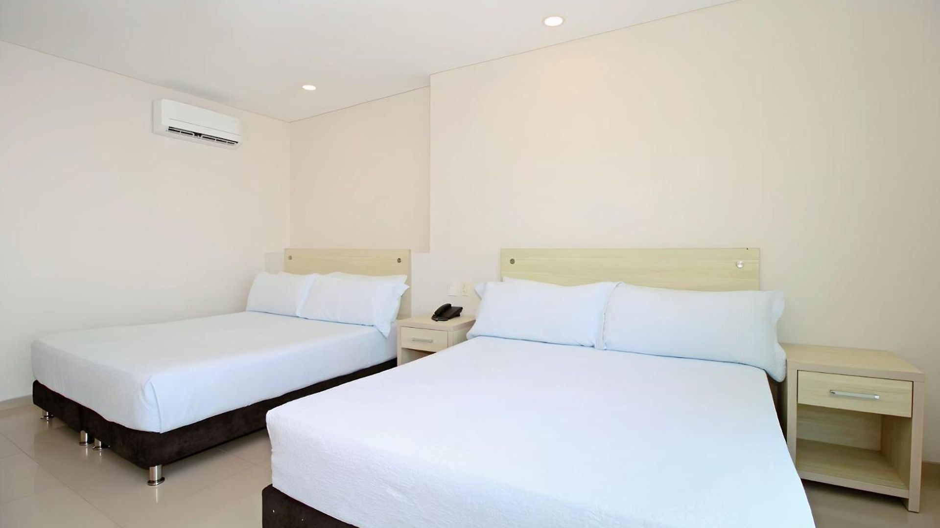 Hotel Summer Frente Al Mar 3*
