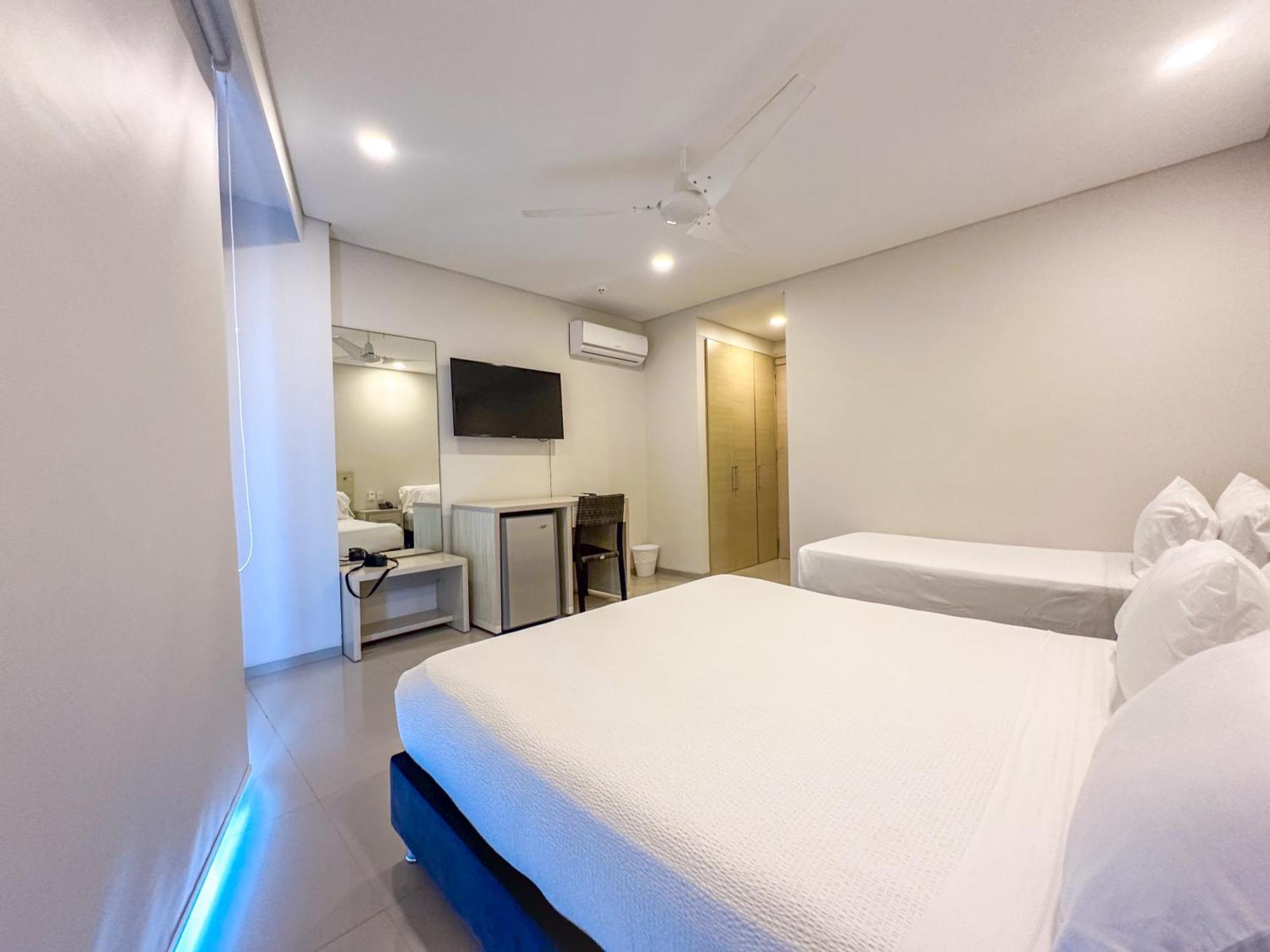 Hotel Summer Frente Al Mar Cartagena